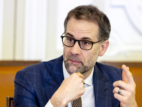 Démission surprise du magistrat Vert genevois Antonio Hodgers
