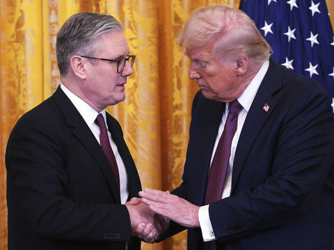 Donald Trump annonce un accord commercial avec Londres