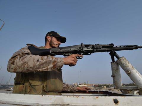 L'armée pakistanaise dit que l'Inde a attaqué trois bases aériennes