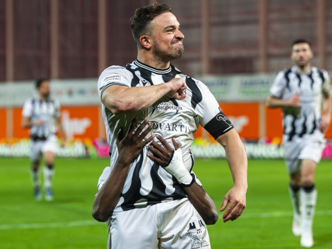 Servette et YB se neutralisent, Bâle sacré pour la 21e fois