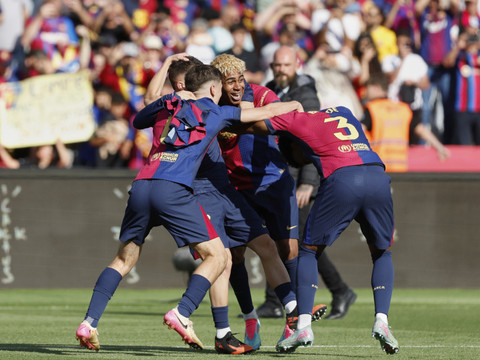 Le Barça bat le Real et s'envole vers le titre