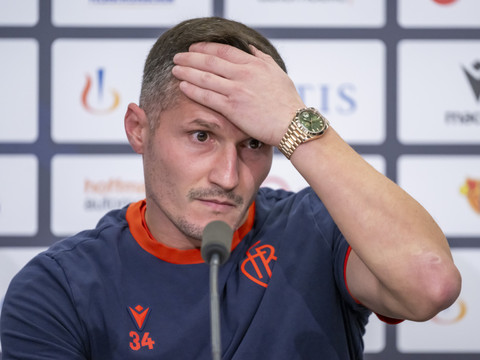 Taulant Xhaka a dérapé dimanche soir, le FC Bâle s'excuse