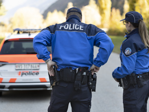 Quatre cimetières valaisans profanés