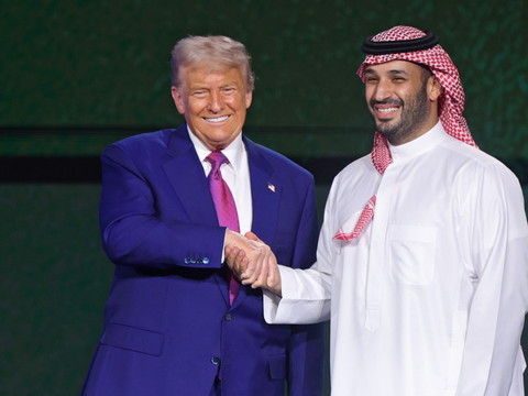 Trump annonce la levée des sanctions contre la Syrie