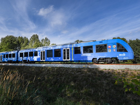 Alstom profite de la soif de trains pour revenir aux bénéfices
