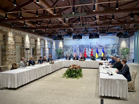Kiev et Moscou d'accord sur un échange de prisonniers, pas de trêve
