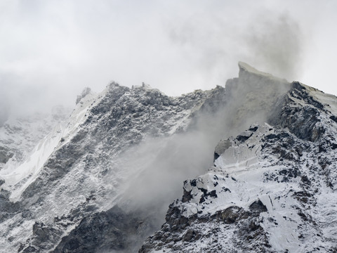 Le glacier de Blatten (VS) avance de nouveau plus vite