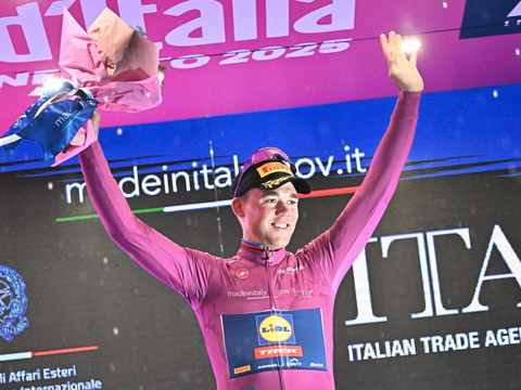 Pedersen remporte la 13e étape, Del Toro toujours en rose