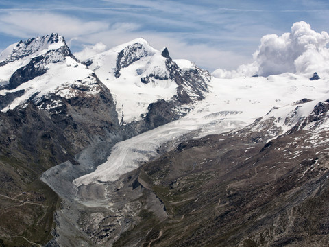 Les corps de cinq skieurs retrouvés au-dessus de Zermatt