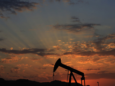 Malgré un pétrole à 60 dollars, l'Opep+ veut encore lâcher du lest