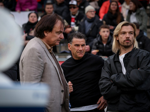 Didier Tholot reste sur le banc du FC Sion