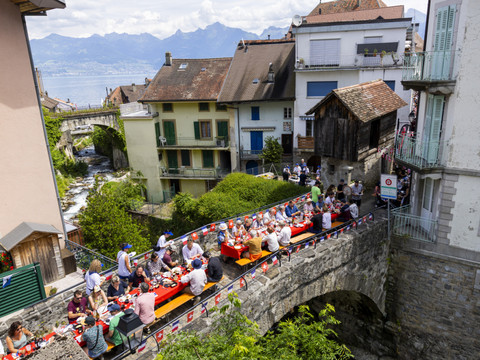 Raclette ou raclonette: la paix a été signée à Saint-Gingolph (VS)