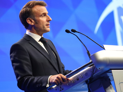 Musée Grévin: la statue de Macron volée par des activistes