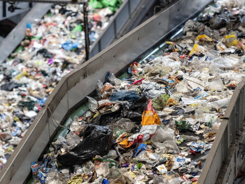 Sika et Sulzer s'associent pour recycler des plastiques