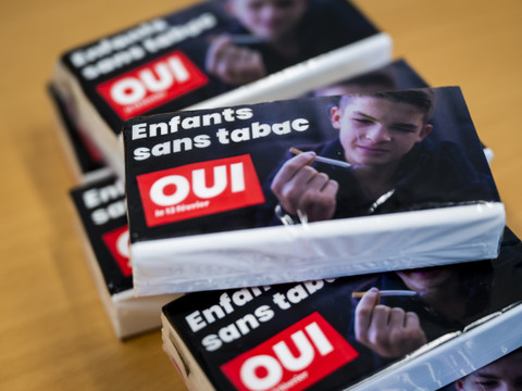Pub sur le tabac interdite dans la presse pour protéger les mineurs