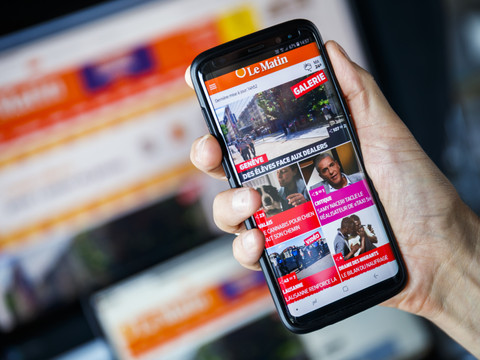 Presque toutes les personnes de plus de 65 ans utilisent internet