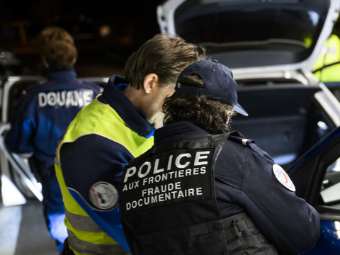 Les frontières doivent être mieux gardées la nuit
