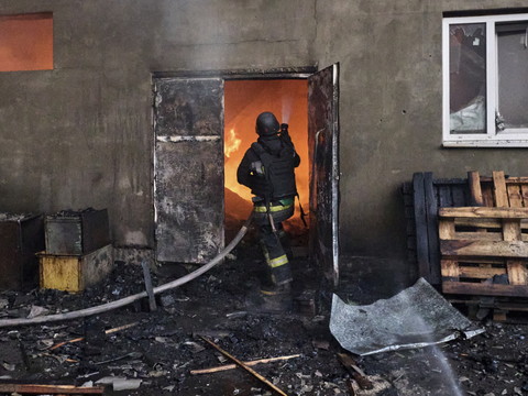 Ukraine: cinq morts dans une attaque de drones russes dans le nord