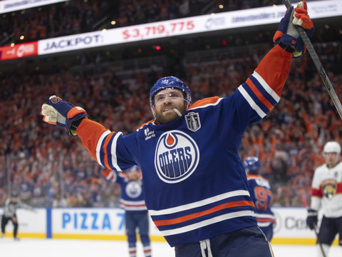 Edmonton remporte l'acte I de la finale en prolongations