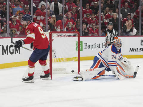 Florida prend la main en finale de la Coupe Stanley