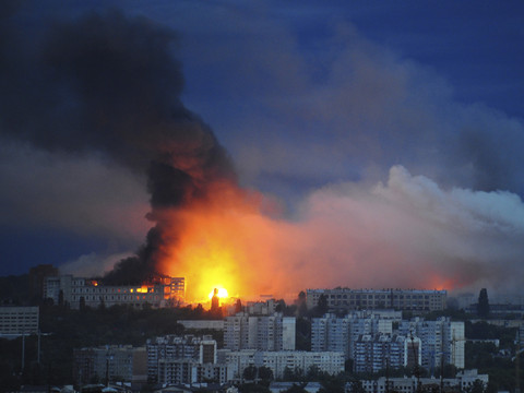 Ukraine: deux morts et 60 blessés dans de nouvelles frappes russes