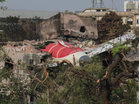 Crash du Boeing 787 d'Air India: le bilan passe à 279 morts