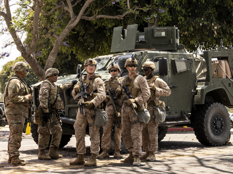 Les Marines se déploient à Los Angeles, malgré le calme