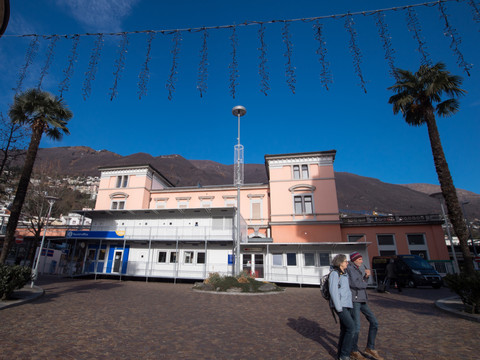 Rejet du projet d'aménagement de la gare de Locarno: pour 102 voix