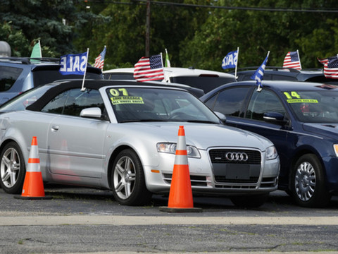 USA: les ventes au détail reculent plus qu'attendu en mai, de 0,9%