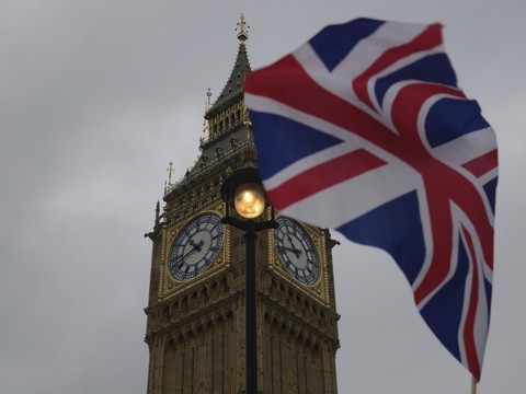 Les députés britanniques dépénalisent l'IVG hors délai