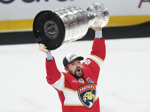 Florida remporte une deuxième Coupe Stanley d'affilée