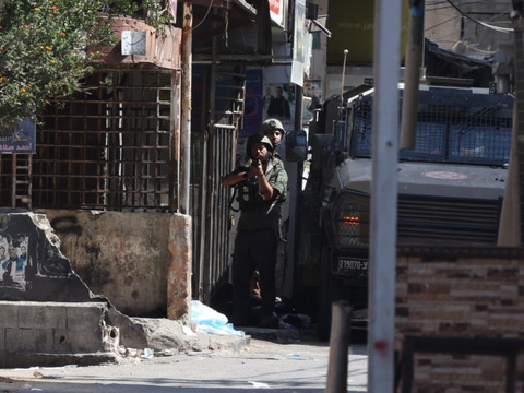 Cisjordanie: Israël s'en prend à deux camps palestiniens
