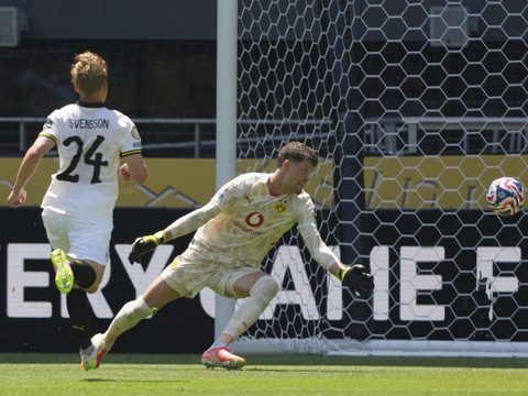 Dortmund bat les Mamelodi Sundowns dans la douleur