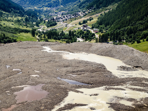 L'Etat du Valais veut coordonner les dons pour Blatten