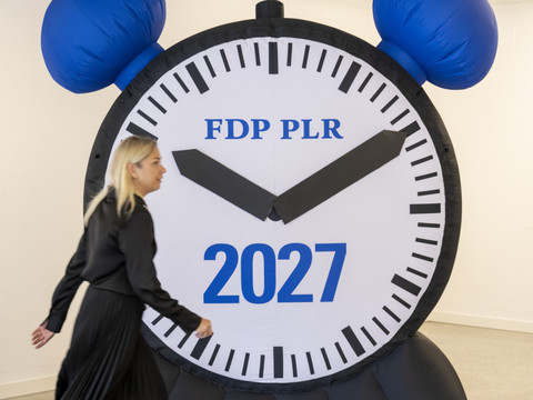 PLR: moins de fonctionnaires fédéraux et plus de places de travail