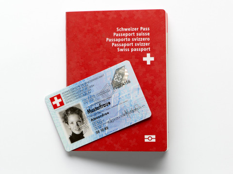Une carte d'identité suisse biométrique prévue fin 2026