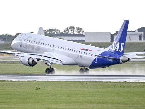 SAS va acquérir 55 avions du brésilien Embraer