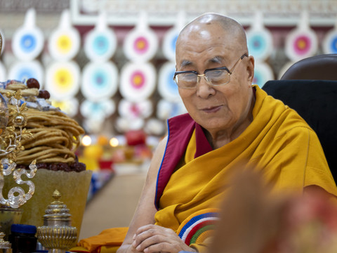 Le Dalaï Lama confirme qu'il aura un successeur après sa mort