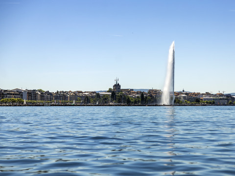Hausse record de la température des lacs suisses