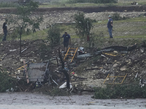 Des inondations au Texas font près de 80 morts