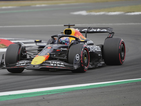 GP de Grande-Bretagne: Verstappen et Piastri en première ligne