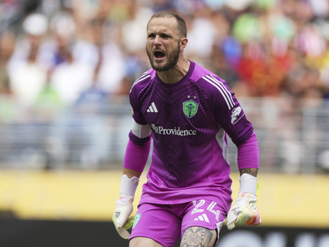Stefan Frei blessé après un choc à la tête