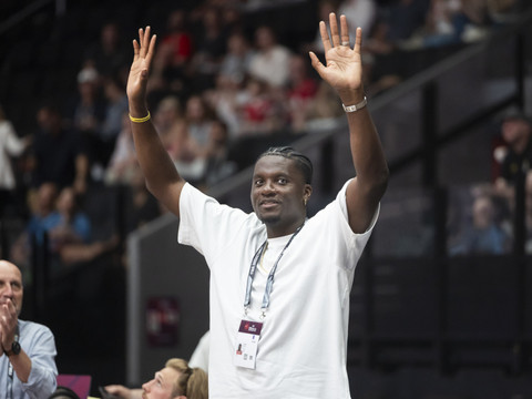 Le transfert de Capela à Houston est officiel