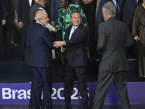 Le sommet annuel des Brics sous tension après les menaces de Trump