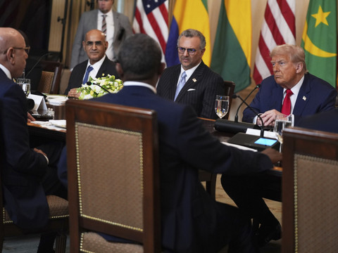 Trump félicite le président libérien pour son niveau d'anglais