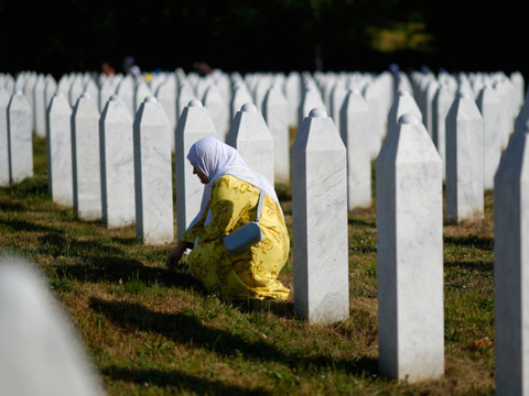 30 ans après, la Bosnie commémore le génocide de Srebrenica