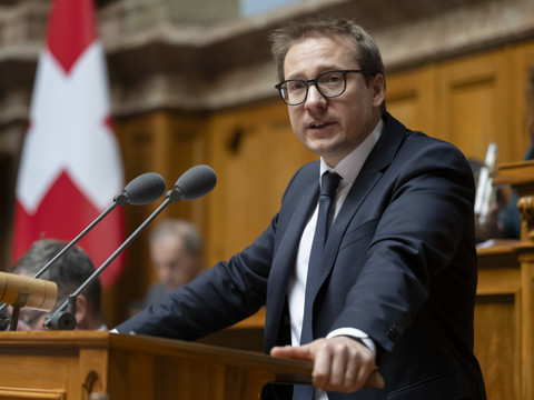 La droite freine sur la lutte contre le surendettement