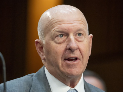 Goldman Sachs dépasse les attentes au 2e partiel