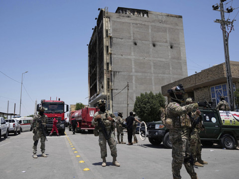 Irak: un incendie fait plus de 60 morts dans un centre commercial