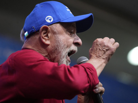 Brésil: Lula qualifie de 